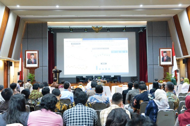 Perkuat UMKM, KUR Akan...