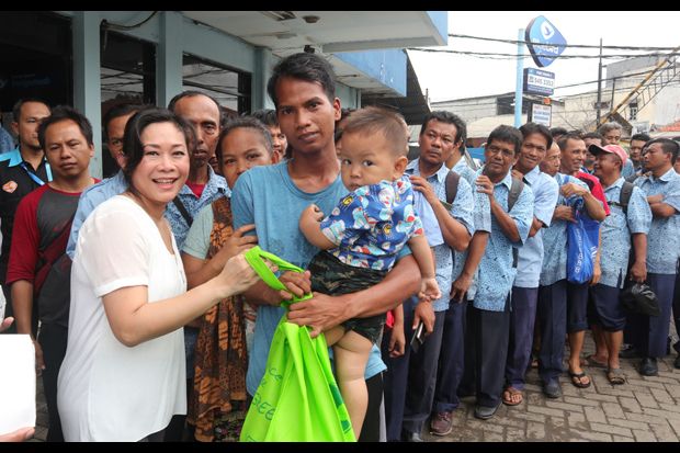 Bluebird Santuni Pengemudi...
