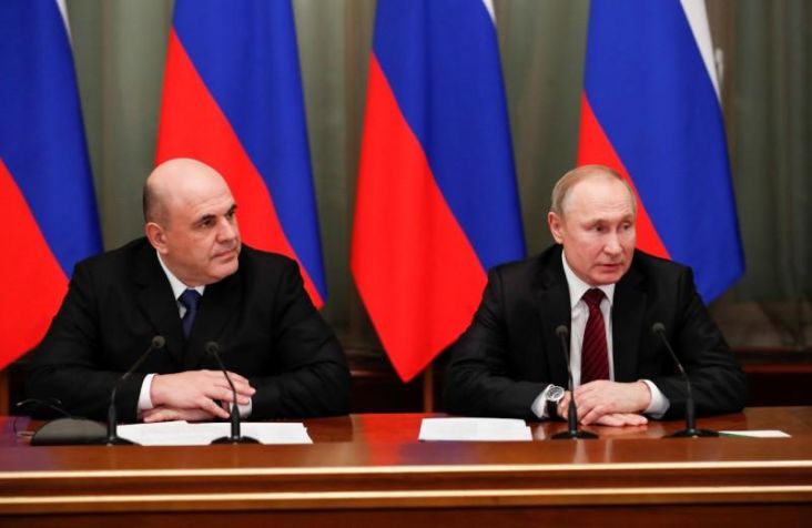 Putin Setujui Pemerintahan...