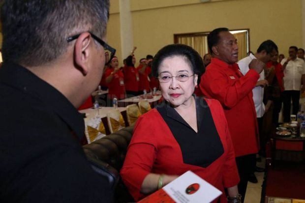 Megawati Ultah ke-73,...