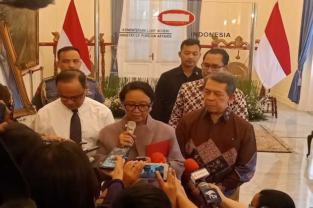 Virus 2019-nCoV Mewabah,...