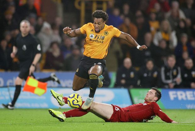 Adama Traore, Dipuji...