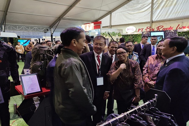 Prabowo: Membangun Pertahanan...