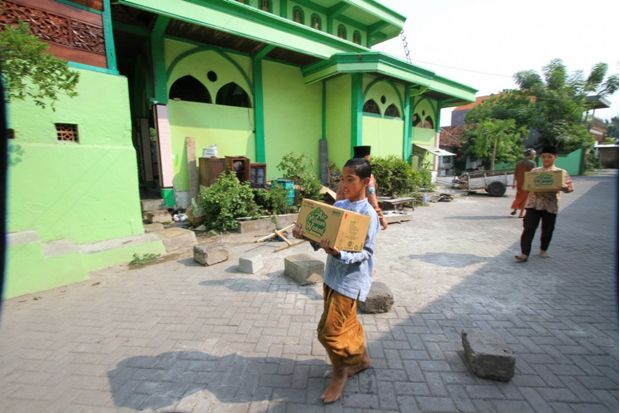 Air Minum Wakaf dari...