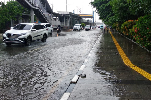 Banjir Mulai Surut,...