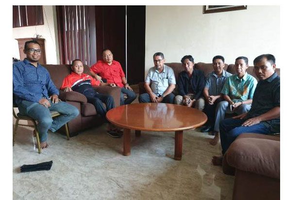 Agus Ambo Djiwa Dukung...