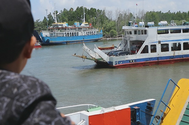 Kapal Nelayan Karam...