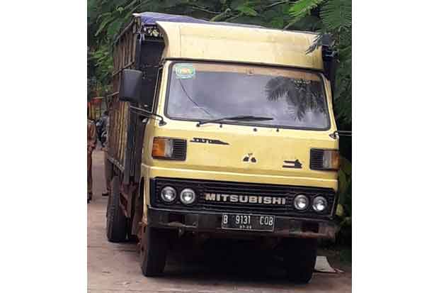 Puluhan Truk Sampah...