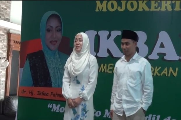 Ikfina Fatmawati Istri...