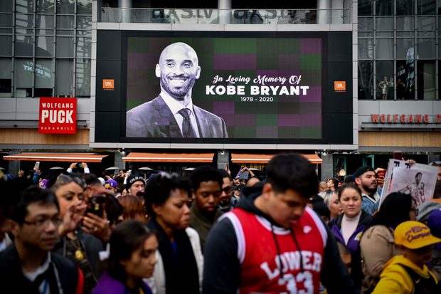 Ratusan Fans LA Lakers...