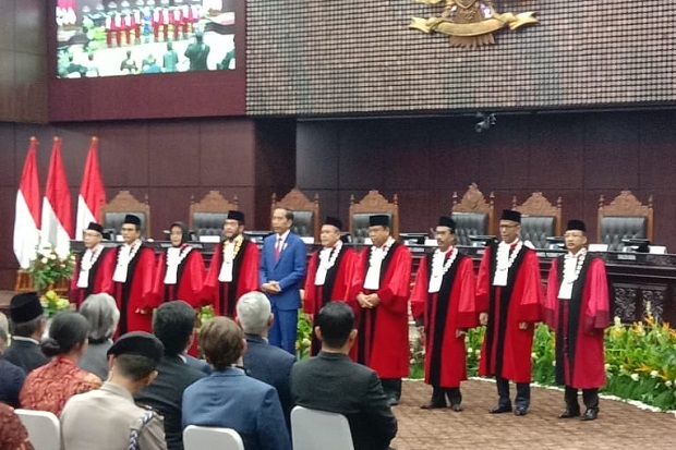 Berkunjung ke MK, Jokowi:...