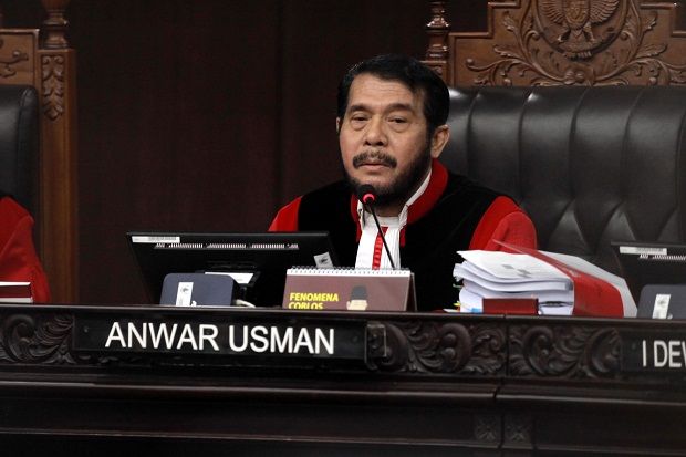 Di Depan Jokowi, Ketua...