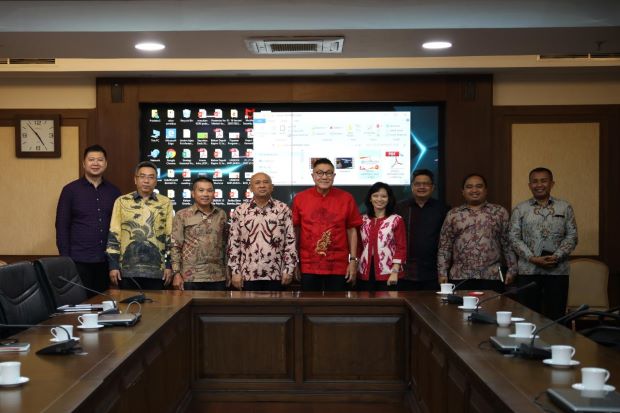 Dorong UMKM Naik Kelas,...