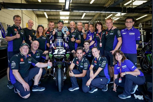 Vinales Girang Dipertahankan...