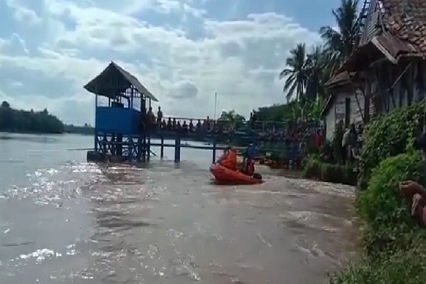 Mancing Sebelum Sekolah,...