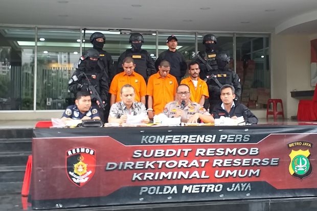 Selain Menguras Harta,...