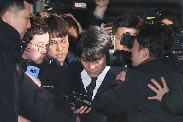 Seungri dkk Didakwa...