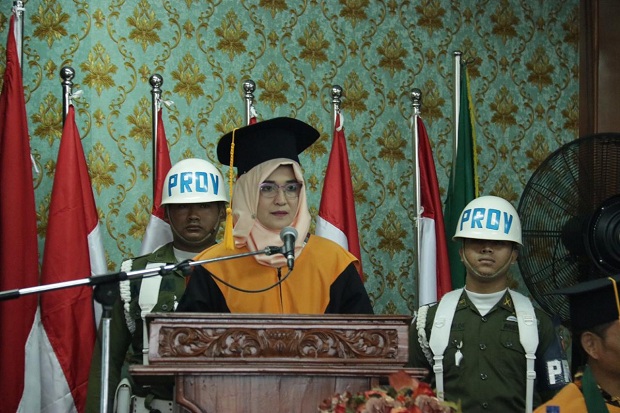 Raih Gelar Profesor,...