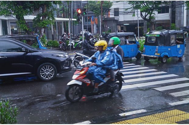 Hujan Diprakirakan Guyur...