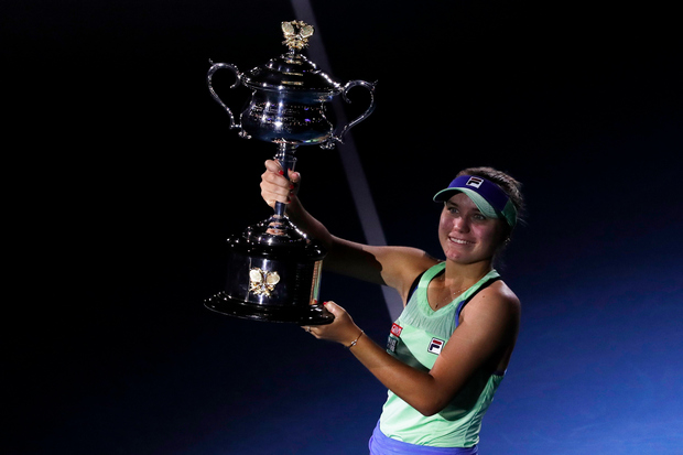 Kalahkan Muguruza, Kenin...