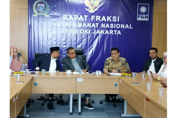Cawagub DKI Riza Patria...