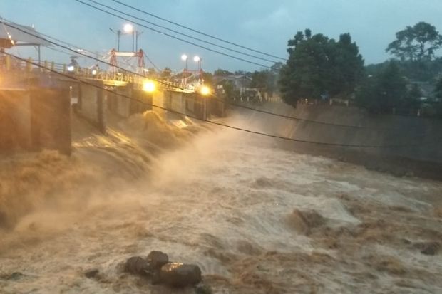 Bendung Katulampa Siaga...