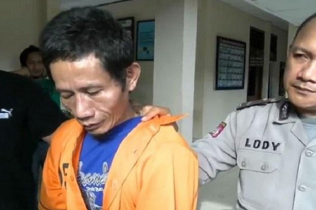 Ayah Siksa Anak Tiri...