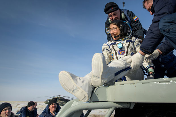 Christina Koch, Astronot...