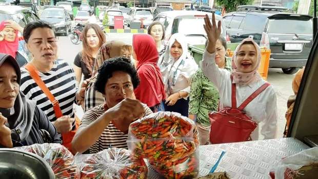 Stabilkan Harga Cabai,...