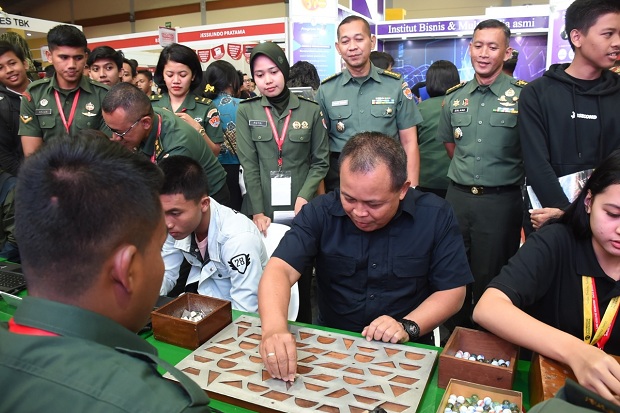 TNI AD Tambah Jumlah...