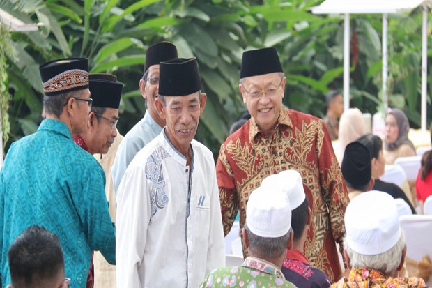 Cek Endra Hadiri Undangan...