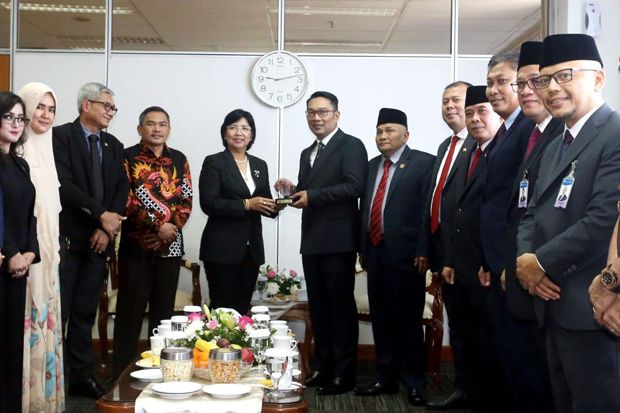 BI Jabar Waspadai Dampak...