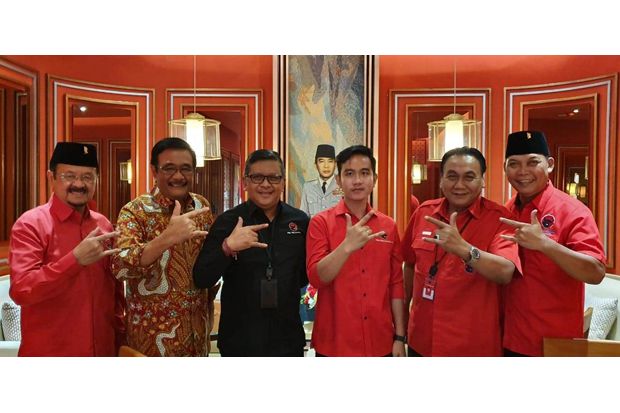 Gibran dan Purnomo Tiba...