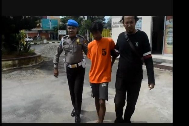 Dikira Perempuan Muda,...