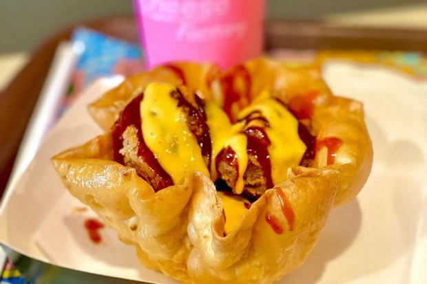 Richeese Factory Sambut...