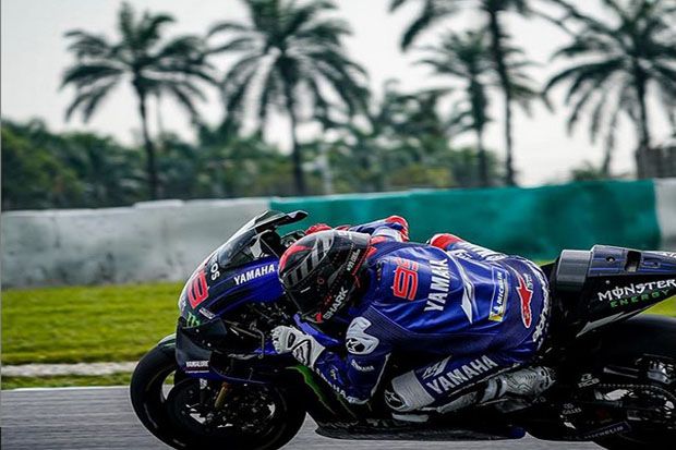 Lorenzo Ngeluh Belum...