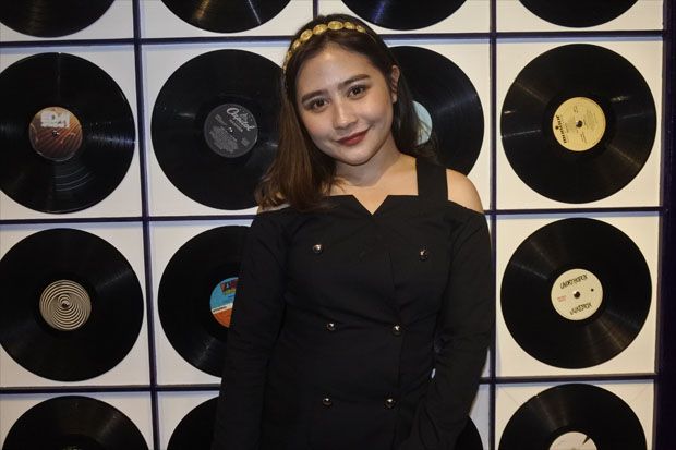 Kolaborasi dengan DJ...