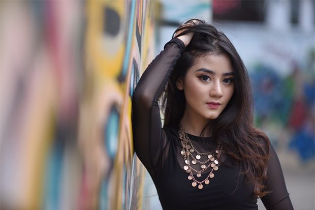 Rilis Lagu Sakit Hati,...