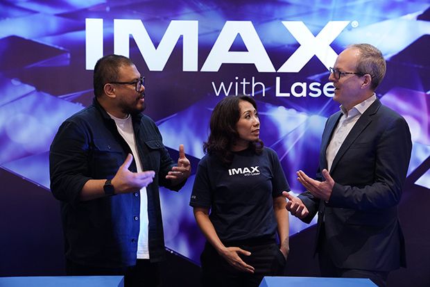 Manjakan Penonton, IMAX...