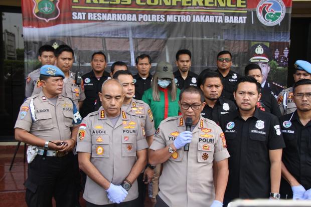 Polisi Bekuk Pemasok...