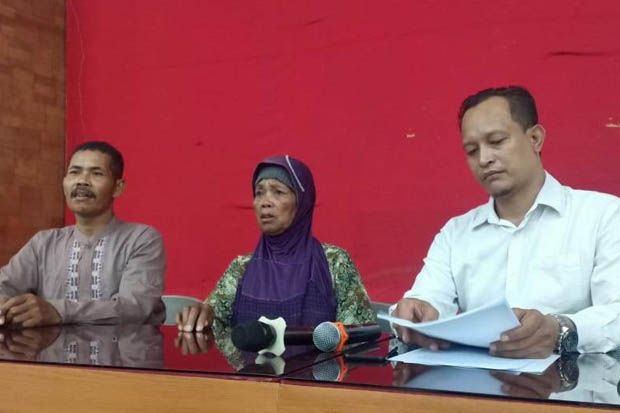 Ditipu, Nenek Buta Huruf...