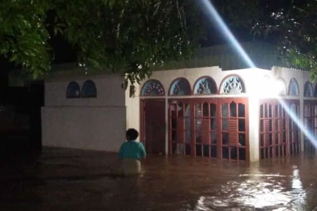 Tanah Longsor dan Banjir...