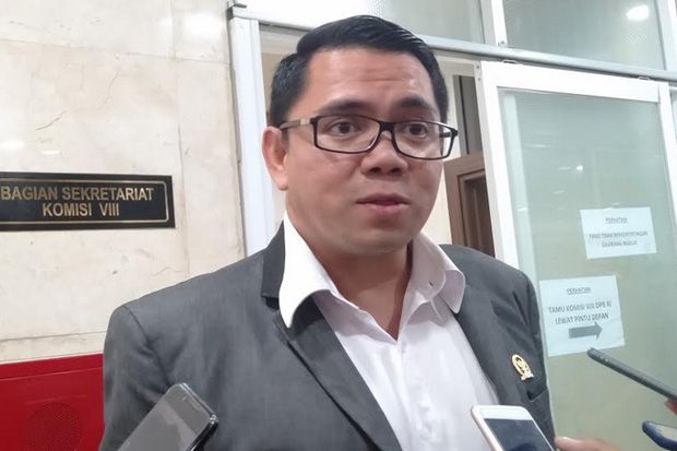 Penggerebekan PSK, MKD...