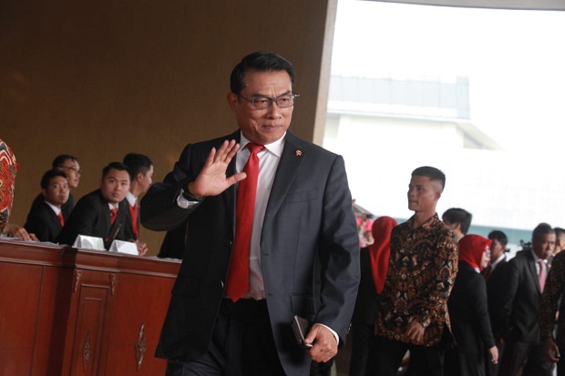 Beda dengan Mahfud MD,...