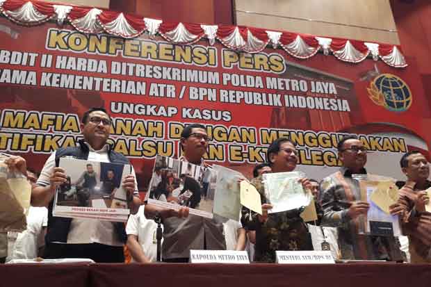 Bongkar Sindikat Mafia...