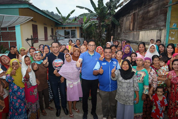 Mulyadi Bantu Alirkan...