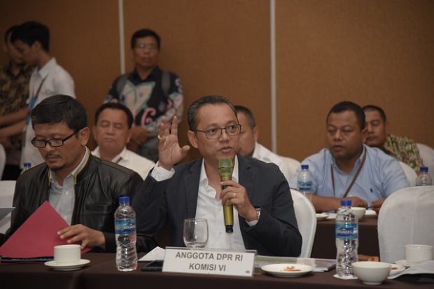 DPR Minta Kementerian...