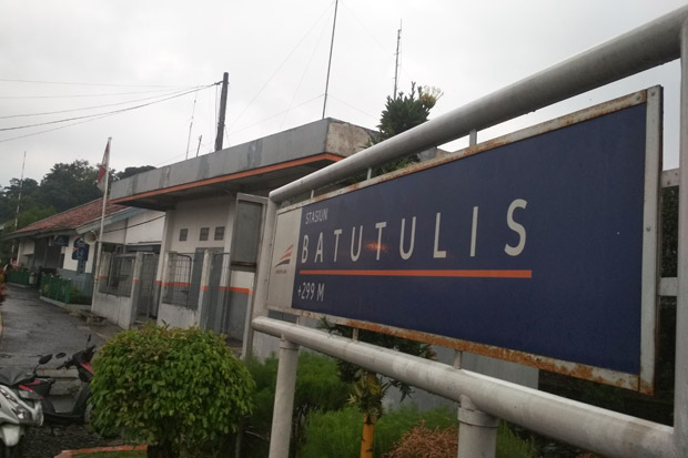 Stasiun Batu Tulis Terancam...