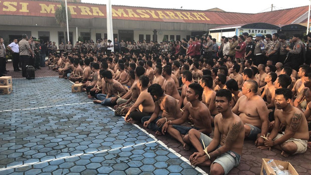 Pembakaran Rutan Kabanjahe,...