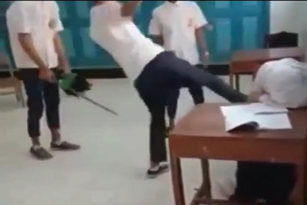 Kasus Perundungan di...